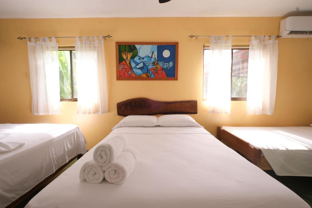 Villas Jacquelina Quepos Bagian luar foto